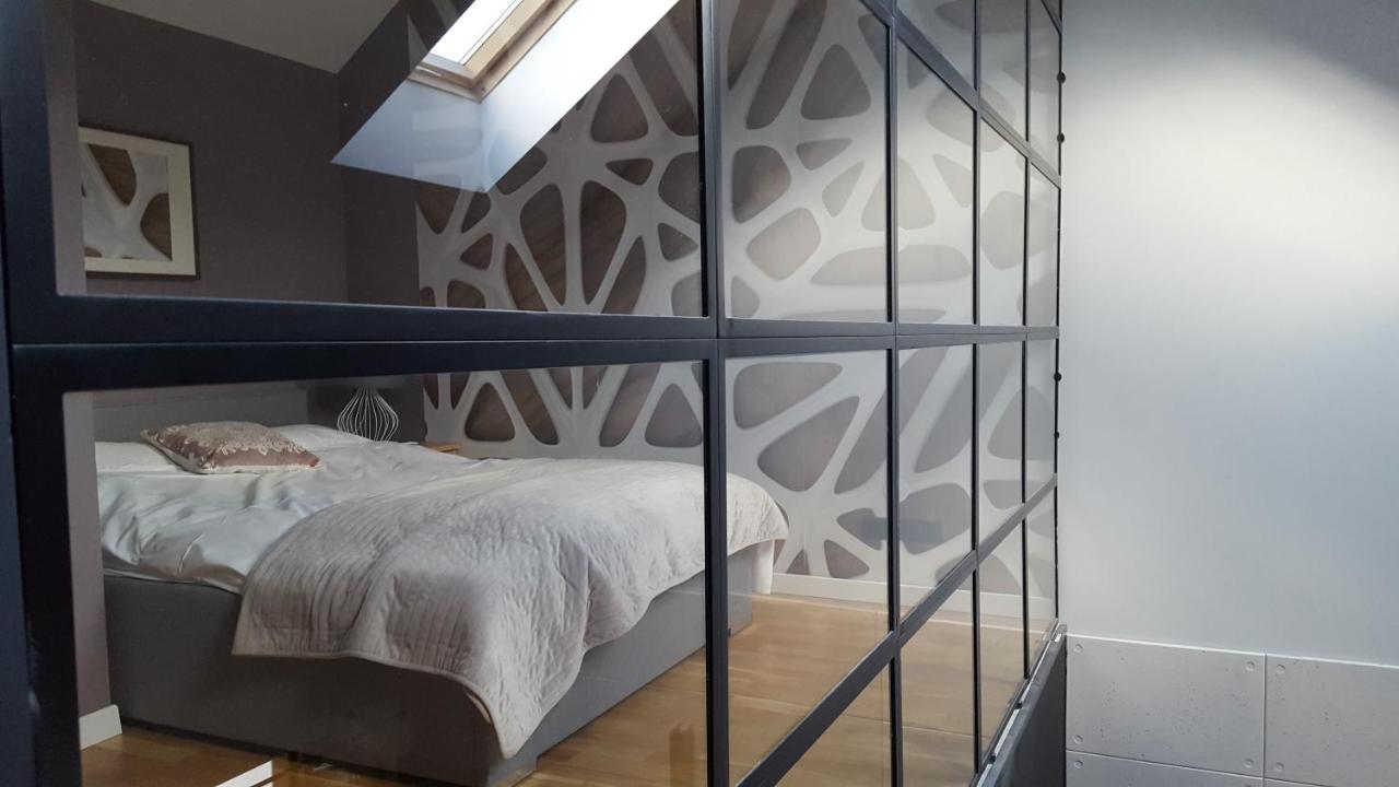 Apartament Dwupoziomowy Z Klimatyzacja Appartement Krynica Zdroj Buitenkant foto